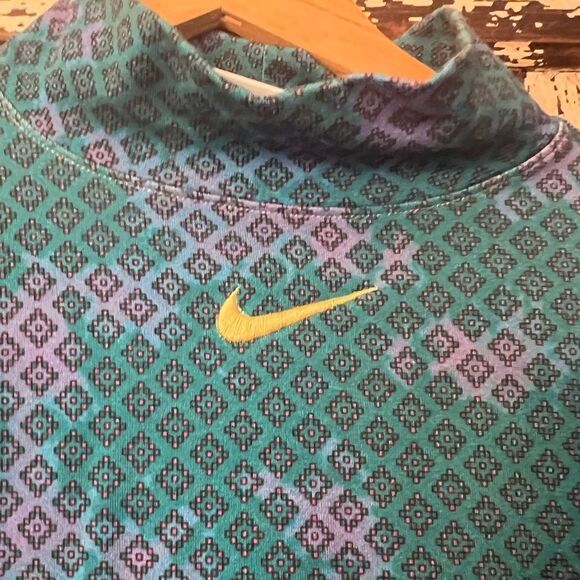 Women’s Nike N7 Long sleeve dri-fit Native American collab. Size M. - Picture 3 of 8